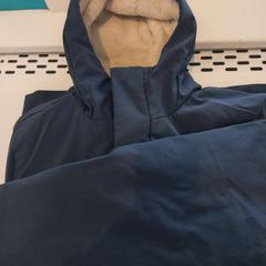 ジャケット がiLostで Arriva Limburg Zuid によって報告されました