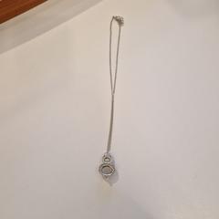 Ketting met bedel zilver, zoals gemeld door Gemeente Noordwijk met iLost