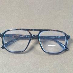 Gafas Sterkte +3, ha sido reportado por IKEA Hasselt con iLost