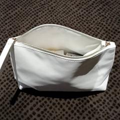 Bolsa de aseo, segundo informou Van der Valk Hotel Vianen usando iLost