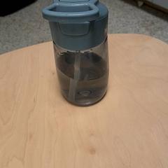 Small bottle flask flask, as reported by IKEA Furuset using iLost