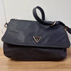 Mala de tiracolo, como reportado por Transdev Gooi en Vechtstreek utilizando o iLost