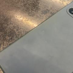 Telefon, zgłoszono przez Rotterdam The Hague Airport przy użyciu iLost