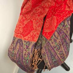 Bufanda, segons ha informat IKEA Paris - Italie Deux mitjançant iLost