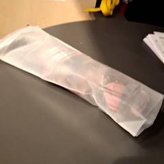 İLost kullanarak IKEA Paris - Plaisir tarafından bildirildiği gibi Şemsiye parapluiedans sa pochette