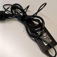 Bärbar datorladdare, rapporterat av Padualaan 99 med iLost