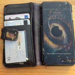 Iphone O.Q.G. Yde, a été signalé par Dekmantel Festival utilisant iLost