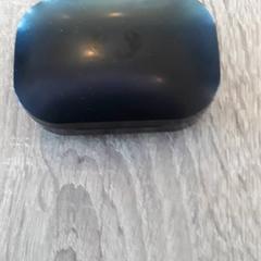 Etui airpods Zwart, a été signalé par EBS Tramplein utilisant iLost