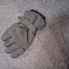 İLost kullanarak SnowWorld Landgraaf tarafından bildirildiği gibi Eldiven