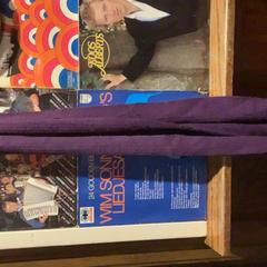 Šátek Paars, jak nahlášeno Café Leentje pomocí iLost