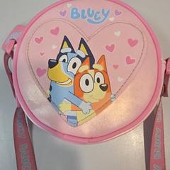 Tasche Roze, gemeldet von Qbuzz DMG über iLost