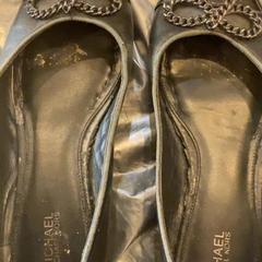 구두, iLost를 사용하여 MEININGER Hotel Marseille Centre la Joliette에 보고됨