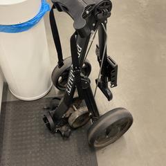 Golfkarretje, iLost를 사용하여 IKEA Eindhoven에 보고됨