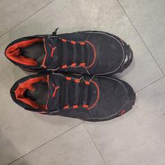 Sneakers, gisa salatu by MEININGER Hotel Munich Olympiapark iLost erabiliz