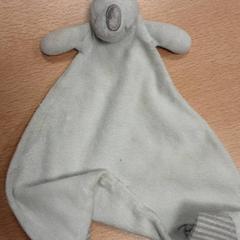 Knuffel Bambino, como reportado por Arriva Vechtdallijnen utilizando o iLost