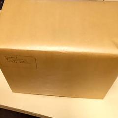 Box, jak nahlášeno Mövenpick Hotel Amsterdam City Centre pomocí iLost