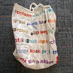Bolsa, ha sido reportado por Connexxion Amstelveen con iLost