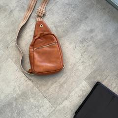 Schoudertasje, zoals gemeld door Arriva Achterhoek-Rivierenland met iLost