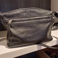 Handbag Kleur zwart, as reported by Arriva Limburg Zuid using iLost