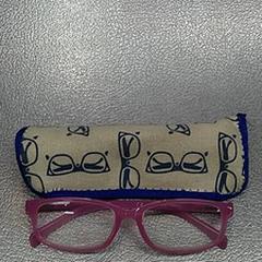 Óculos, como reportado por IKEA Hasselt utilizando o iLost