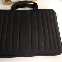 Taška na notebook - Tas met laptop, ako bolo nahlásené Regio West-Vlaanderen pomocou iLost