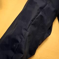 Regenjas, amint azt Avonturenboerderij Molenwaard az iLost segítségével jelentette.