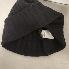 Svarta mössa mössa, a été signalé par IKEA Örebro utilisant iLost