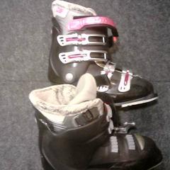 Skischoenen, as reported by SnowWorld Landgraaf using iLost
