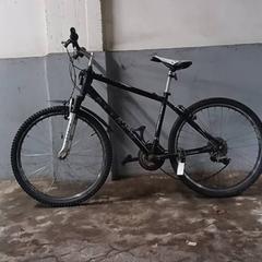 Bici da uomo Attack Mountainbike- Zwart, come riportato da Fietsdepot Hasselt utilizzando iLost
