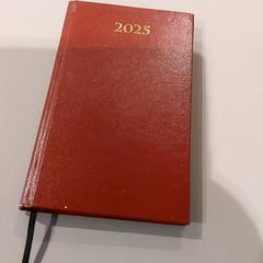 Diary Bordeau red, a été signalé par TU/e - Receptie Neuron utilisant iLost
