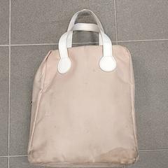 Rugzak, segundo informou Centraal magazijn usando iLost