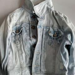 Veste, a été signalé par Twisto utilisant iLost