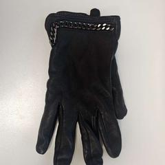 Hanske leer, zwart, som rapportert av AFAS Live ved bruk av iLost