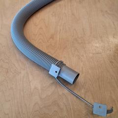 Tube flexible, zoals gemeld door IKEA Lyon Grand Parilly met iLost