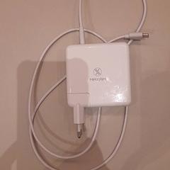 أجهزة الشحن، كما تم الإبلاغ عنه بواسطة Van der Valk Hotel Schiphol عبر iLost