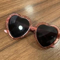 Brilletje, iLost를 사용하여 Pathé Zaandam에 보고됨