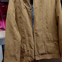 السترة Bruin، كما تم الإبلاغ عنه بواسطة Qbuzz GD Groningen Peizerweg عبر iLost