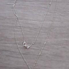 Penjoll Goudkleurig ketting met hanger, segons ha informat LUMC mitjançant iLost