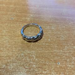 Anillo, ha sido reportado por Pathé City con iLost