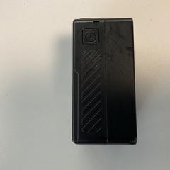 Bateria Merk Smallrig 99, como reportado por Breng Arnhem utilizando o iLost