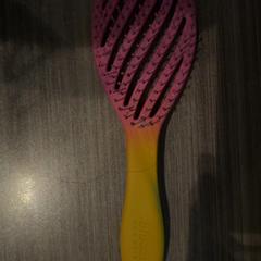 머리 빗는 솔, iLost를 사용하여 Van der Valk Hotel Haarlem에 보고됨