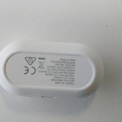 Produktu elektronikoak - Draadloze oortjes, gisa salatu by Regio Limburg - Leuven iLost erabiliz