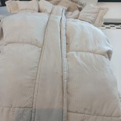 Giacca Beige, come riportato da Arriva Limburg Zuid utilizzando iLost