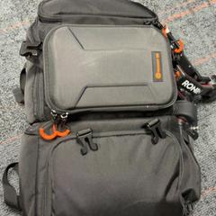 Hátizsák, amint azt Connexxion Amstelland-Meerlanden Schiphol Zuid az iLost segítségével jelentette.