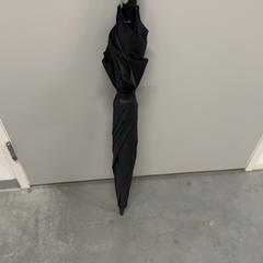 Esernyő, amint azt IKEA Duiven az iLost segítségével jelentette.