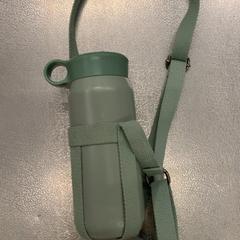 水筒 がiLostで IKEA Tokyo-Bay によって報告されました