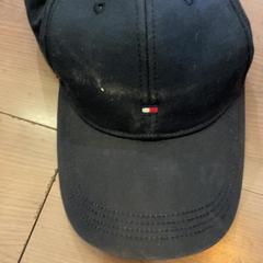 Casquette, a été signalé par Pathé Arnhem utilisant iLost