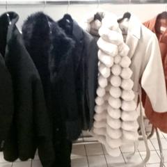 Roupa, como reportado por Mövenpick Hotel Amsterdam City Centre utilizando o iLost