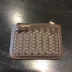 Pasjesetui, segundo informou Qbuzz U-OV usando iLost