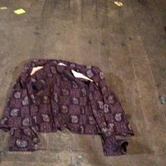 Bluza, zgłoszono przez De Heeren van Aemstel przy użyciu iLost